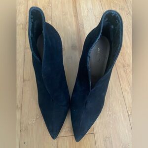 ALDO Melidith Stiletto booties. Size 9.